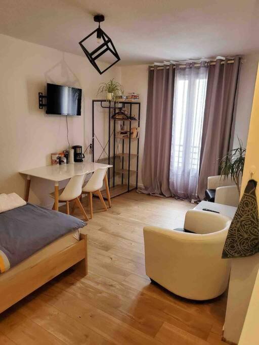 Appartement En Face De La Gare - Centre Ville Poitiers Exterior foto